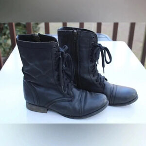 Steve Madden combat boots Troopa